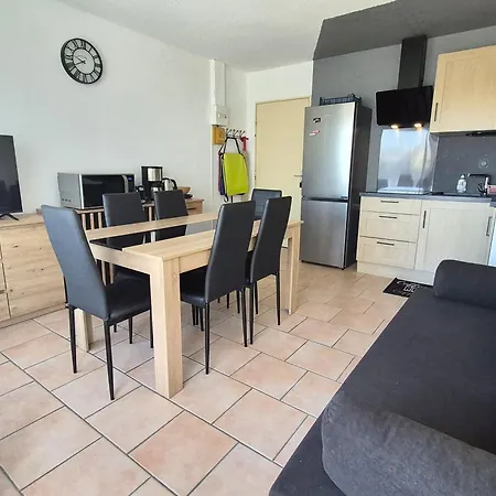 Διαμέρισμα T2 Cosy Face - Acces - Parking - Wifi *